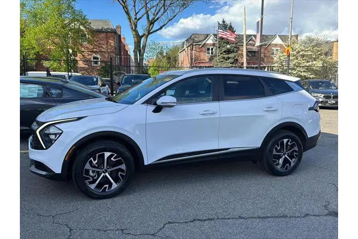 $24490 : Kia Sportage 2023 AWD EX 4dr image 2