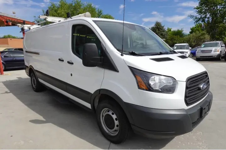 $21979 : 2018 Transit 250 image 6