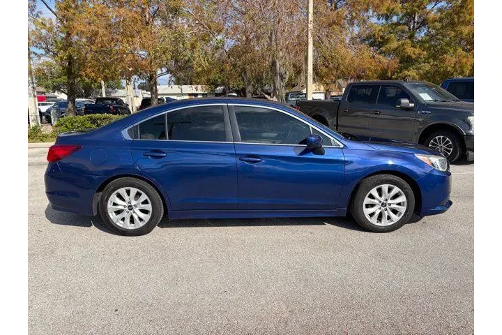 $7625 : Subaru Legacy 2016 AWD 2.5i image 2