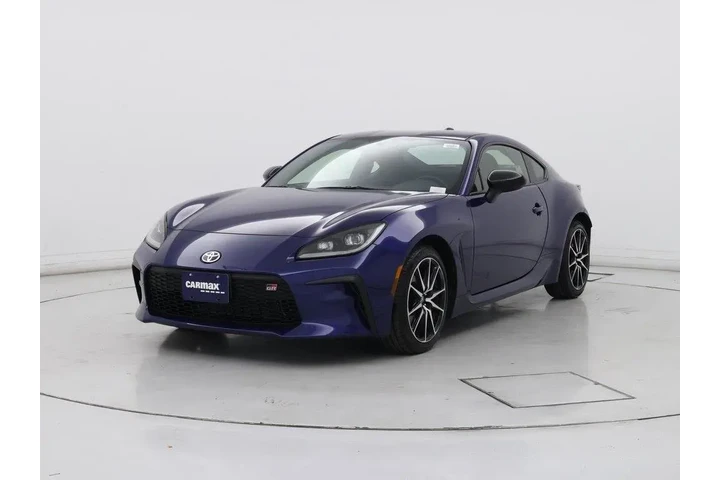 $32998 : Toyota GR86 2024 2dr Coupe 6 image 4