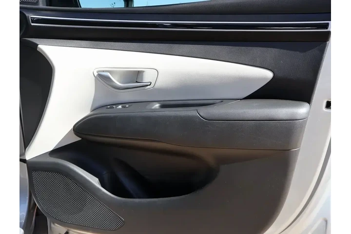 $23578 : Hyundai TUCSON 2024 AWD SE 4 image 9