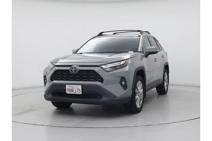 $30998 : Toyota RAV4 2022 AWD XLE Pre image 4