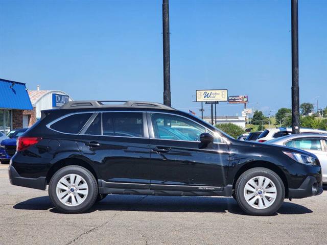 $13490 : 2018 Outback 2.5i Premium image 9