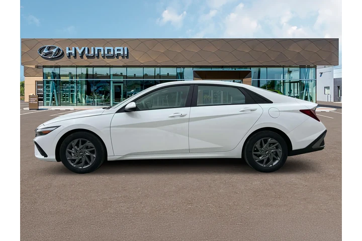 $19800 : Hyundai ELANTRA 2024 SEL 4dr image 3