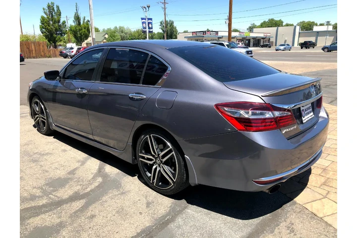 $15990 : 2017 Accord Sport CVT image 4