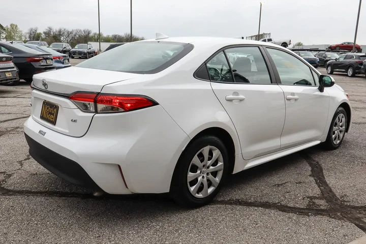 $20488 : 2024 Corolla LE CVT image 4