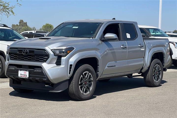 $49874 : New 2024 Tacoma TRD Sport Dou image 8