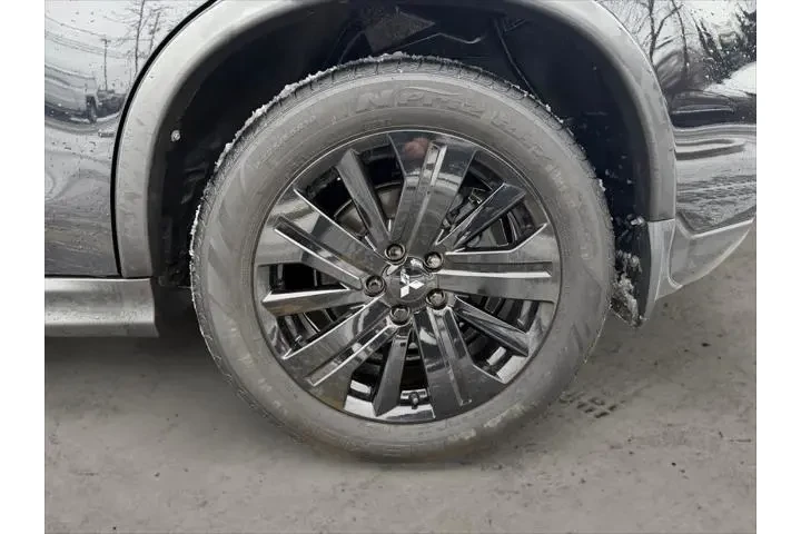 $19682 : Mitsubishi Outlander Sport 2 image 9