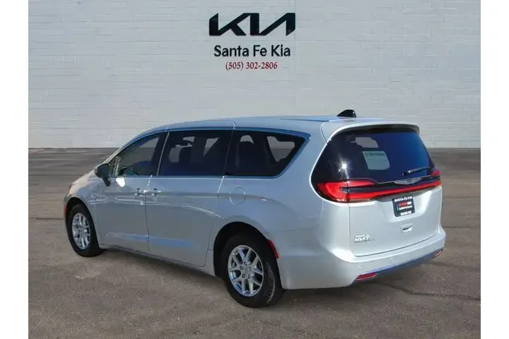 $22400 : Chrysler Pacifica 2023 Touri image 6