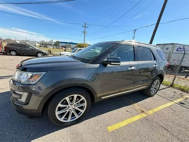 $15990 : 2017 FORD EXPLORER2017 FORD E image 3