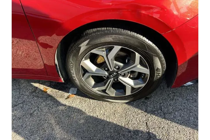 $13999 : Kia Forte 2020 LXS 4dr Sedan image 7