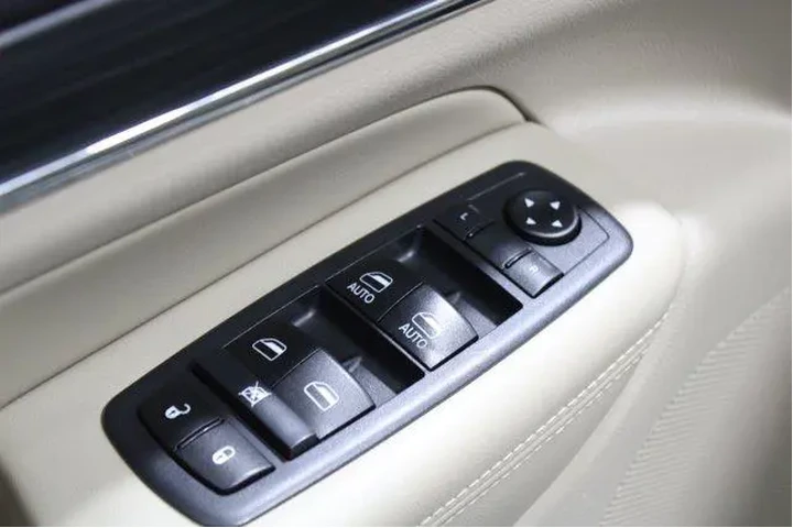 $18987 : Jeep Grand Cherokee 2019 4x2 image 4