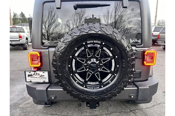 $22900 : 2016 Wrangler Unlimited Sahara image 8