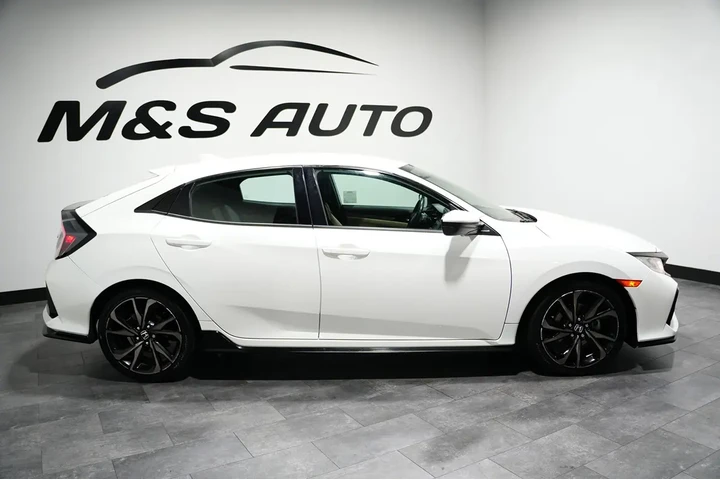 $14732 : 2017 Civic Hatchback Sport image 7