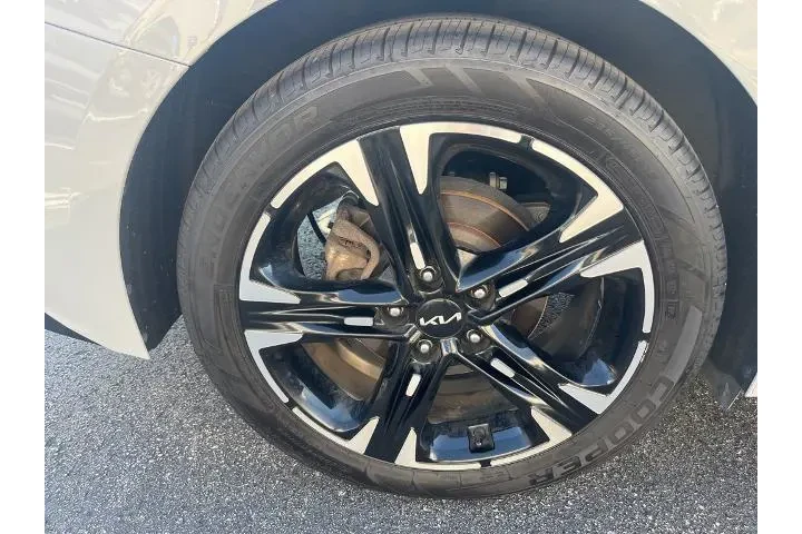 $26490 : Kia K5 2023 GT-Line 4dr Seda image 8