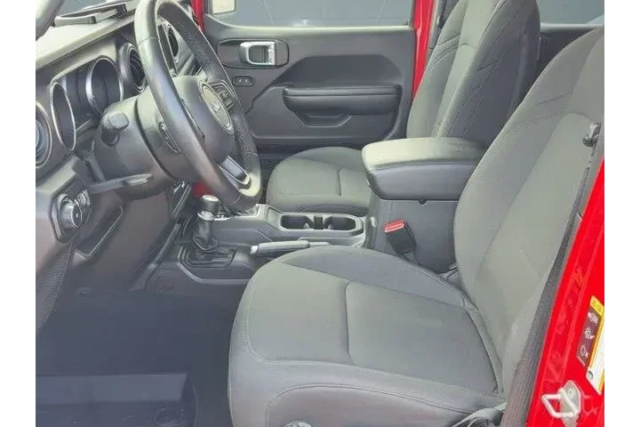 $26999 : Jeep Wrangler Unlimited 2021 image 5