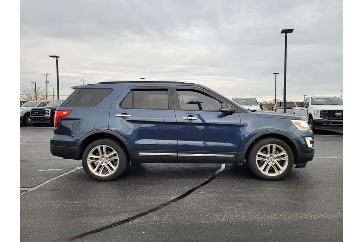 $14697 : Ford Explorer 2017 AWD Limit image 2