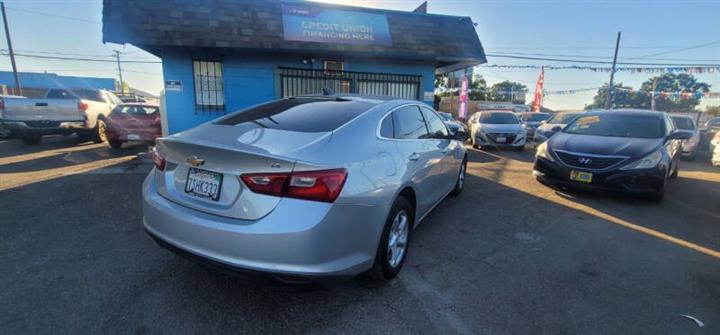 $11999 : 2016 Malibu LS image 5