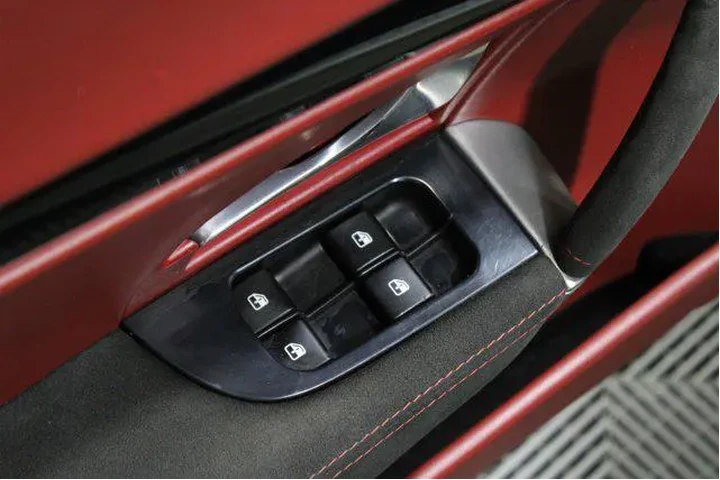 $35923 : Maserati GranTurismo 2016 MC image 4