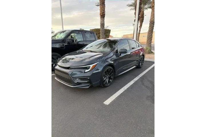 $22740 : Toyota Corolla 2024 SE 4dr S image 1