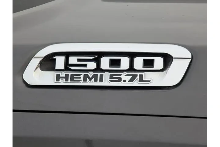 $36495 : Ram 1500 2020 4x4 Laramie 4d image 10