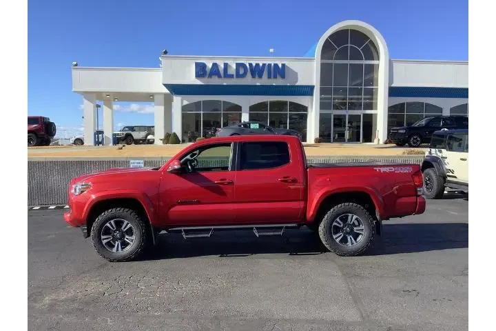 $29550 : Toyota Tacoma 2017 4x4 TRD S image 4