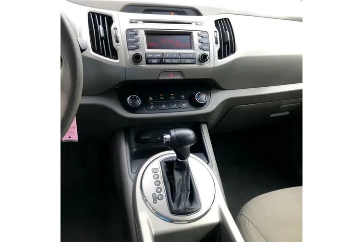 $10999 : 2016 Sportage image 8