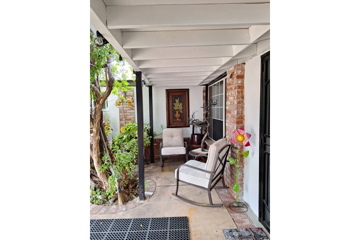 $1800 : Bonita Guest House image 6