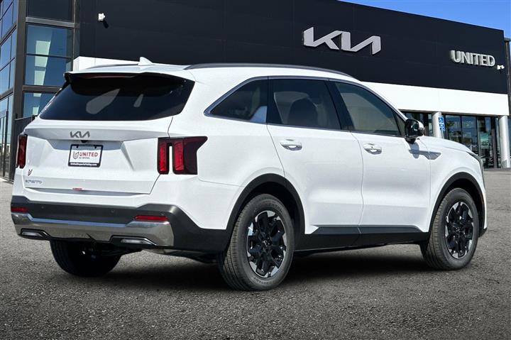 $38365 : New 2025 Sorento S image 5