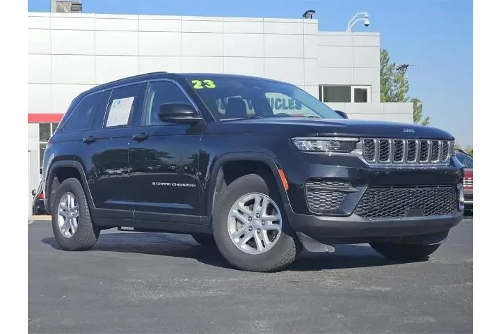 $23484 : Jeep Grand Cherokee 2023 4x4 image 2