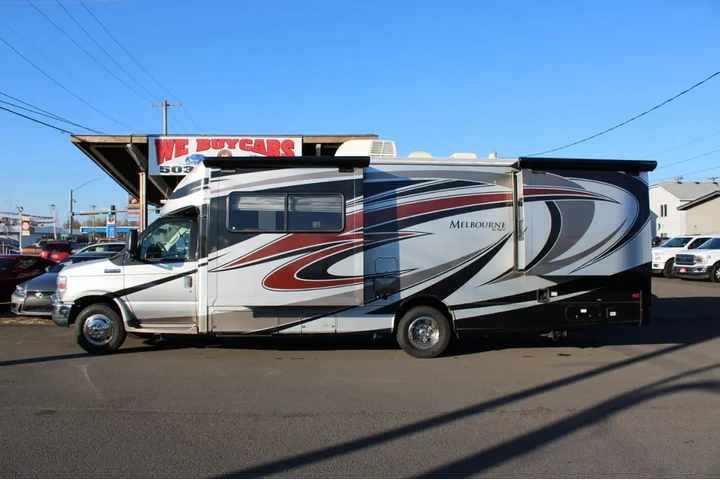 $39995 : 2013 E-450 image 3