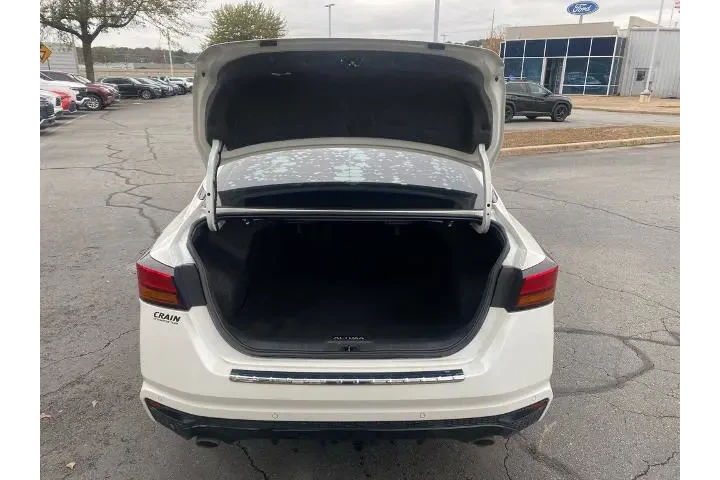 $23699 : Nissan Altima 2023 2.5 SR 4d image 9