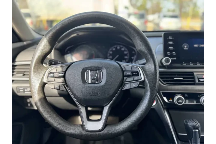 2018 Accord LX image 10