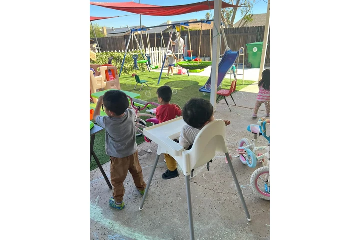 Guardería 7 días a la semana image 1