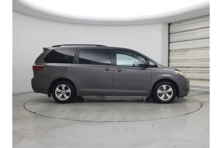 $28998 : Toyota Sienna 2017 LE 7-Pass image 7
