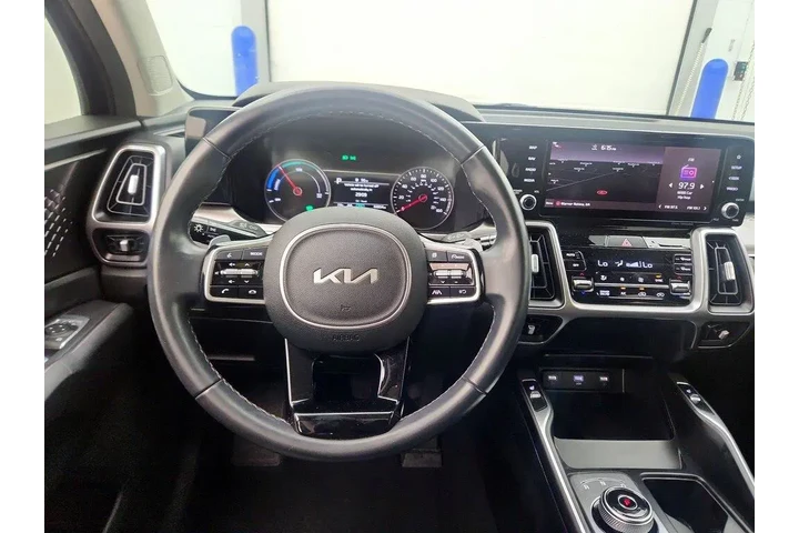 $24998 : Kia Sorento Hybrid 2022 S 4d image 10
