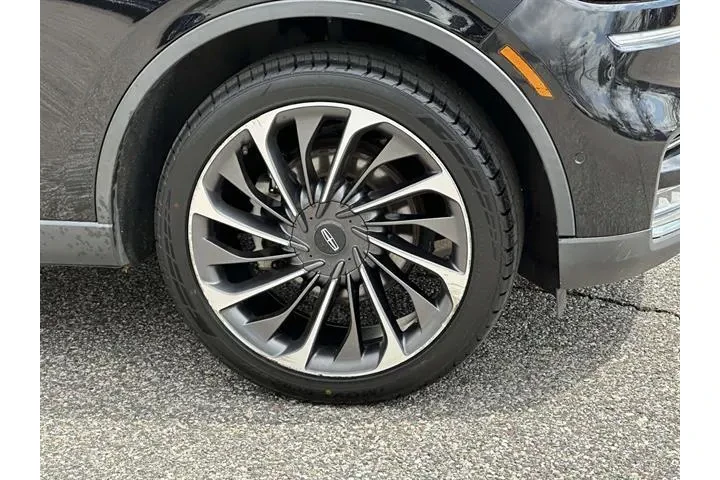 $28738 : Lincoln Aviator 2021 AWD Res image 7