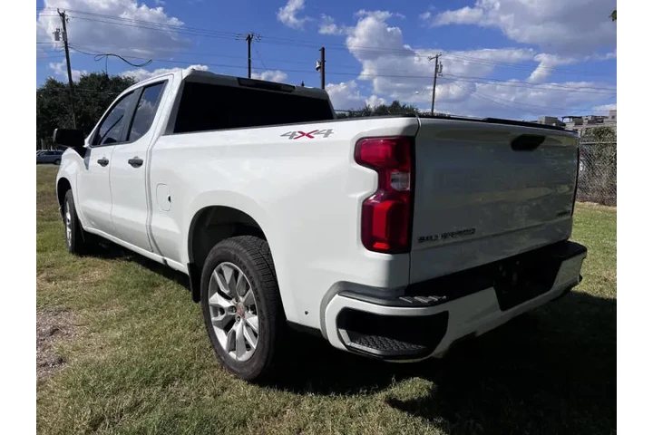 $25995 : 2019 Silverado 1500 Custom image 5