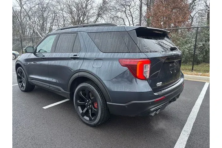 $38469 : Ford Explorer 2022 AWD ST 4d image 3
