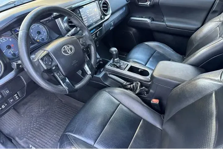 $37135 : Toyota Tacoma 2021 4x4 TRD P image 9