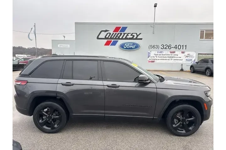 $27990 : Jeep Grand Cherokee 2022 4x4 image 6