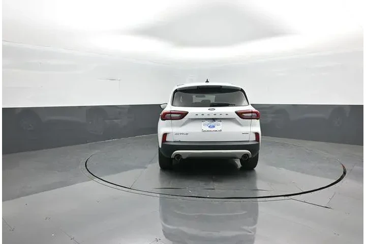 $19935 : Ford Escape 2023 AWD Active image 6