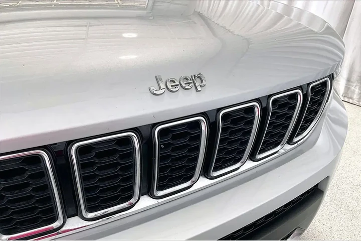 $32191 : Jeep Grand Cherokee L 2023 4 image 7