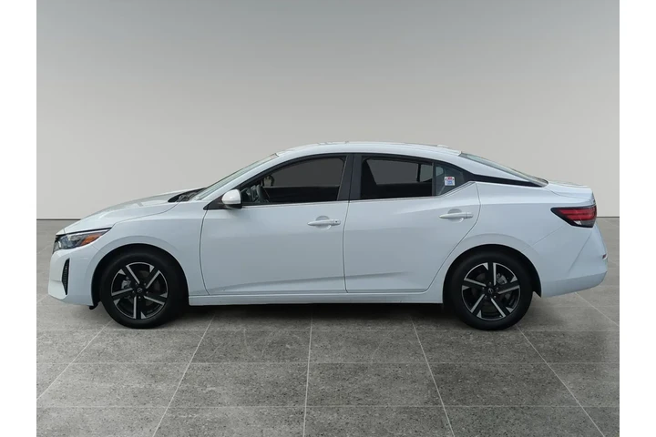 $22700 : Nissan Sentra 2024 SV 4dr Se image 2