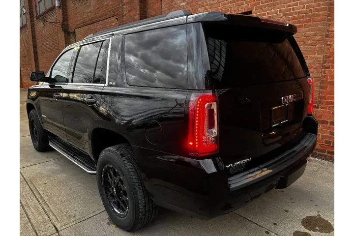 $20800 : 2018 GMC Yukon SLE image 3