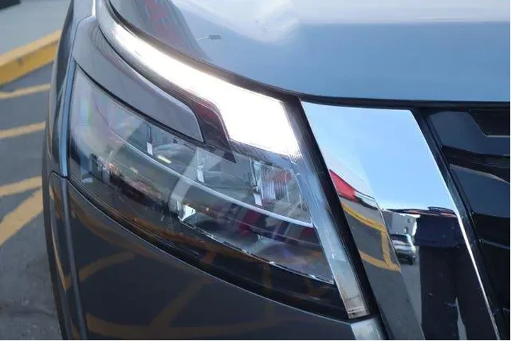 $32809 : Nissan Pathfinder 2024 AWD S image 10