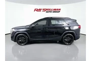 $28975 : GMC Terrain 2023 SLT 4dr SUV thumbnail