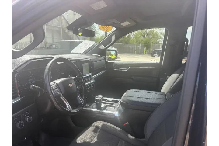 $27950 : 2023 Silverado 1500 LT image 9