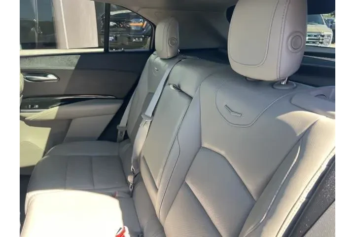 $23476 : Cadillac XT4 2021 Premium Lu image 9