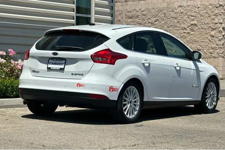 $7575 : Ford Focus 2017 Electric 4dr image 4
